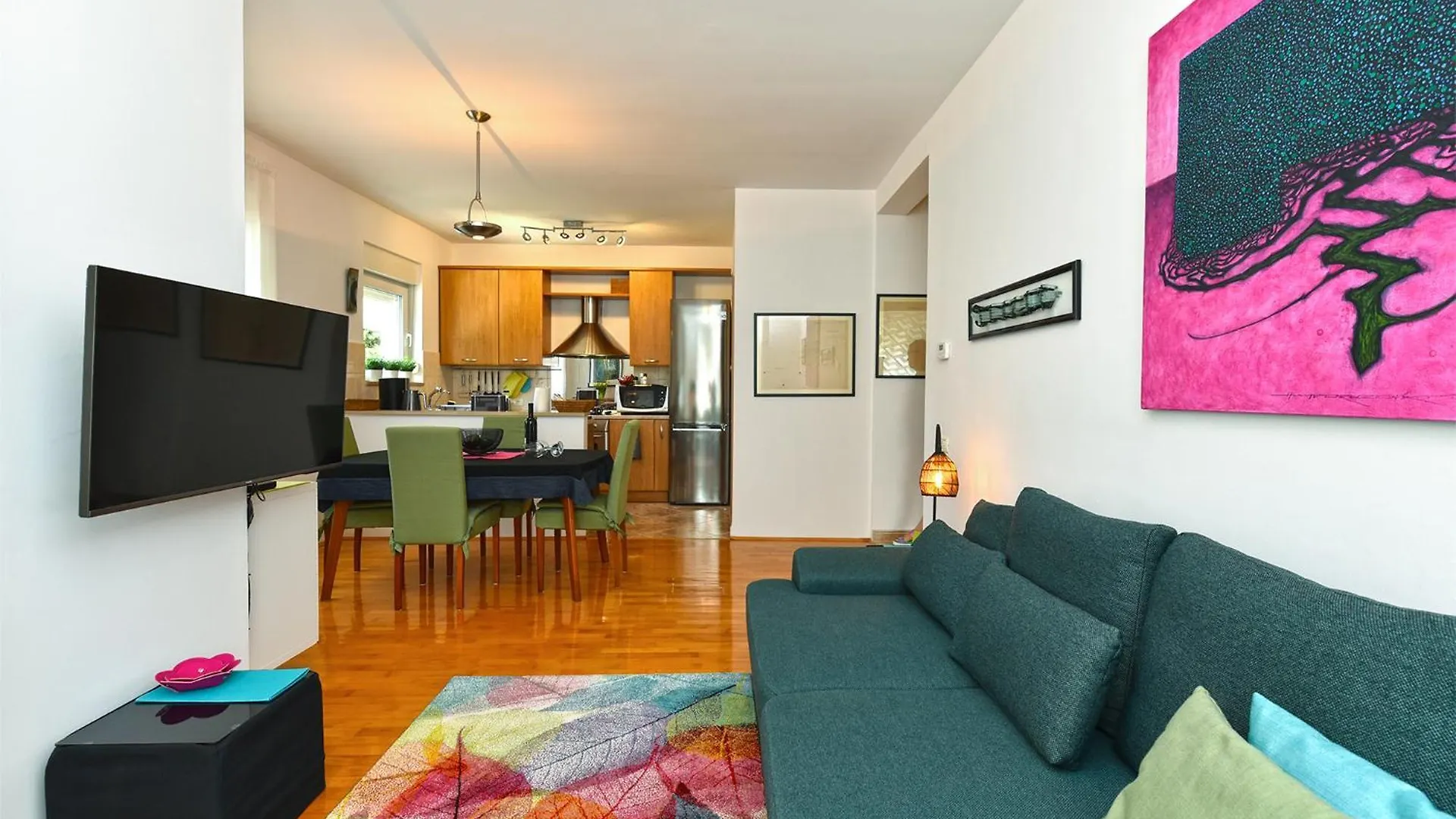 Apartment Karolina 2343 プーラ