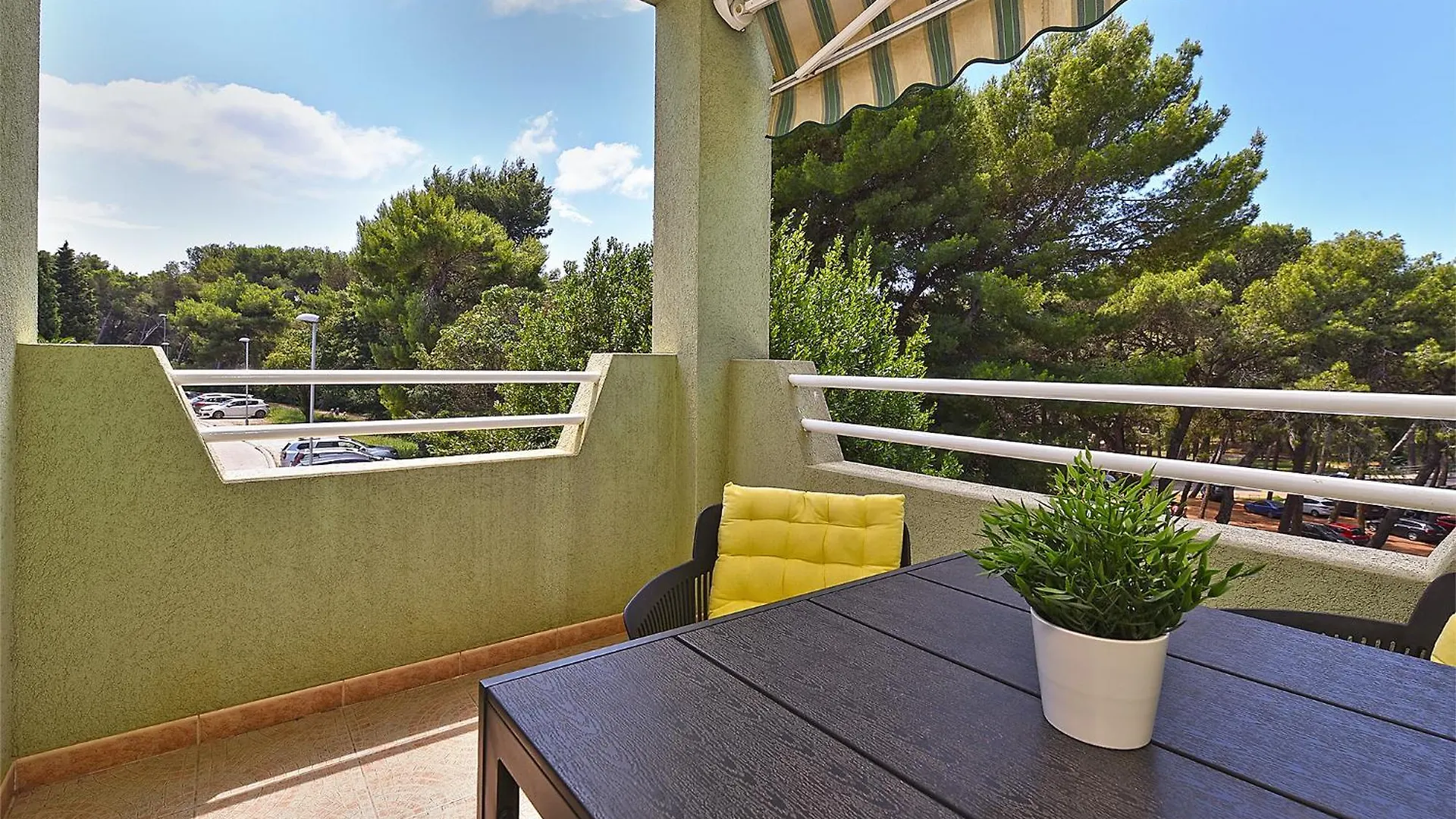 Apartment Karolina 2343 Pula 0*,